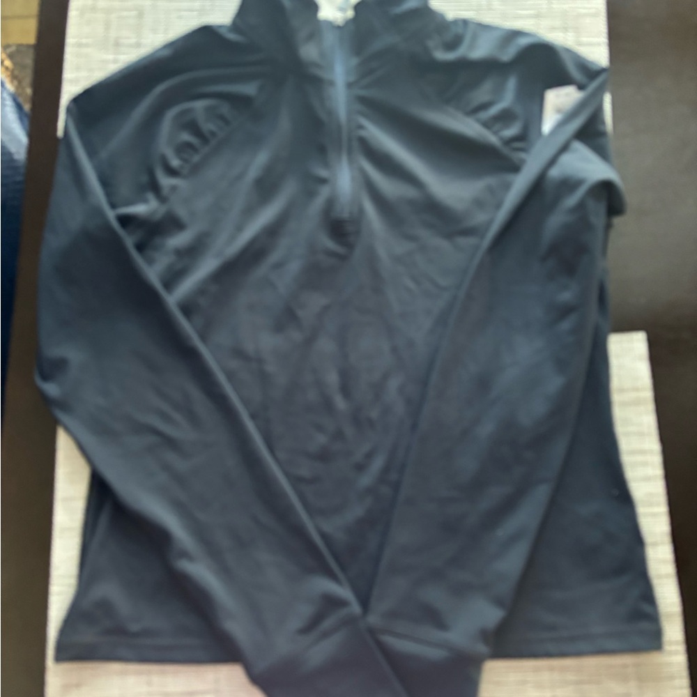 Brand daily thread, cute sports or workout pullover size, large navy blue